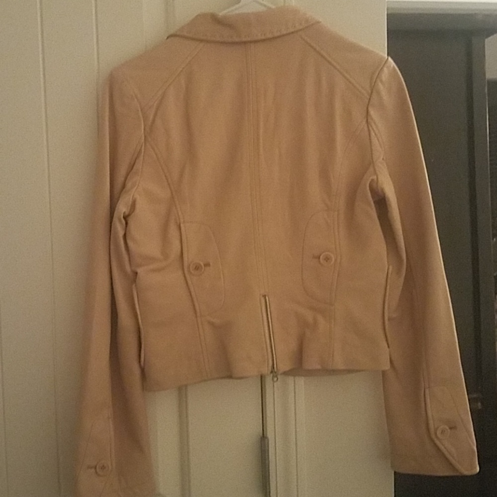 Leather jacket - Picture 2 of 4